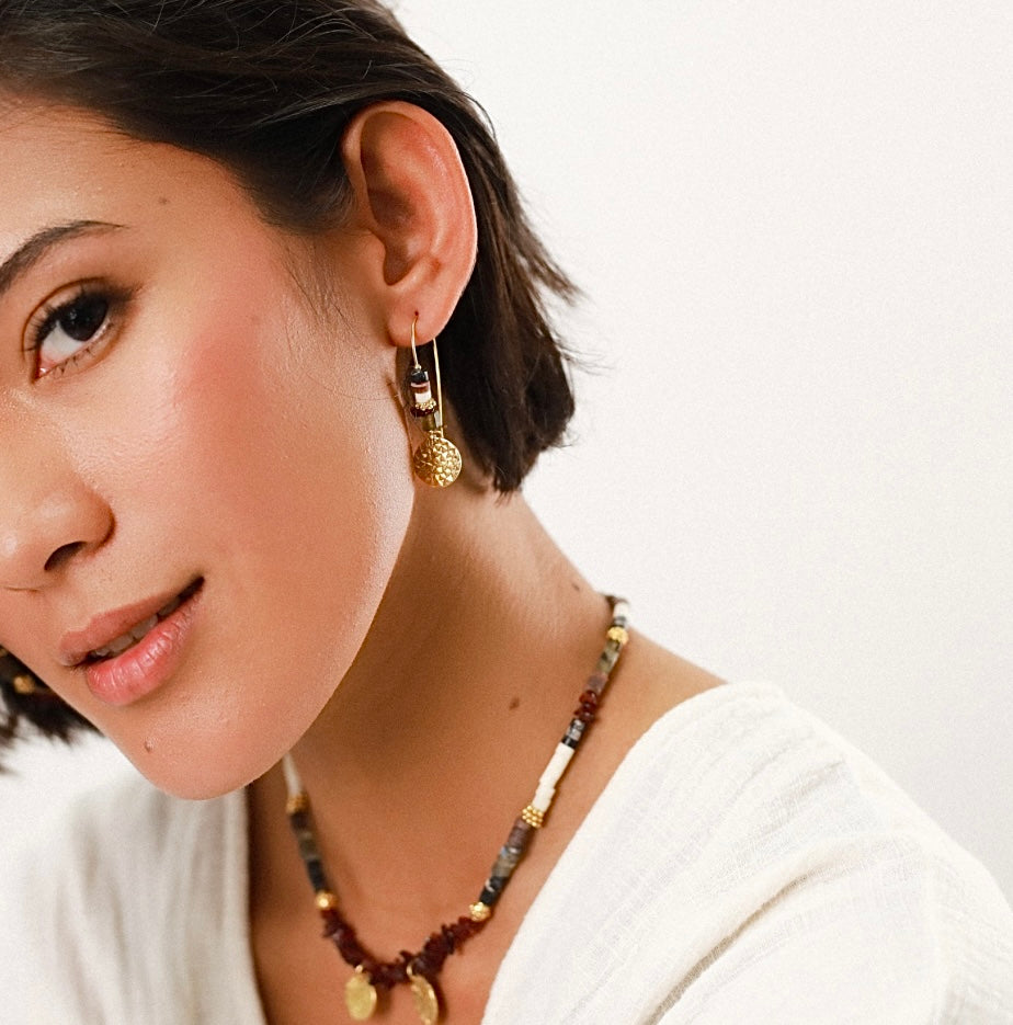 Marie-Antoinette Garnet Disc Hook Earrings