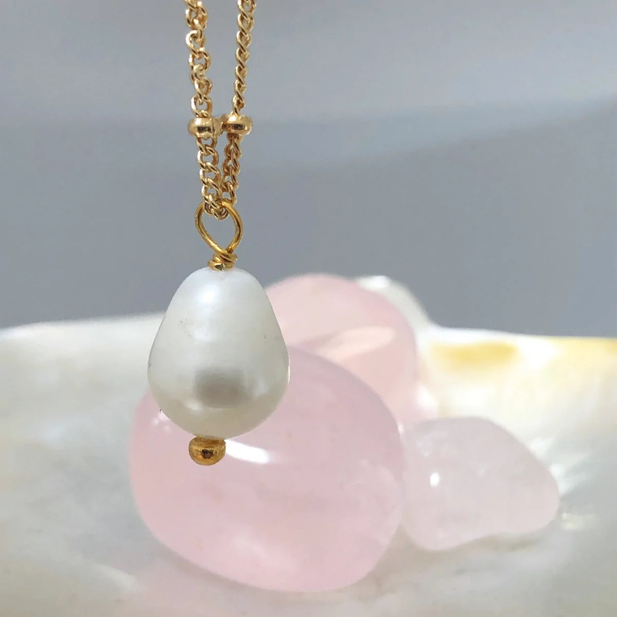 Freshwater Pearl Pendant on Gold Biba Chain